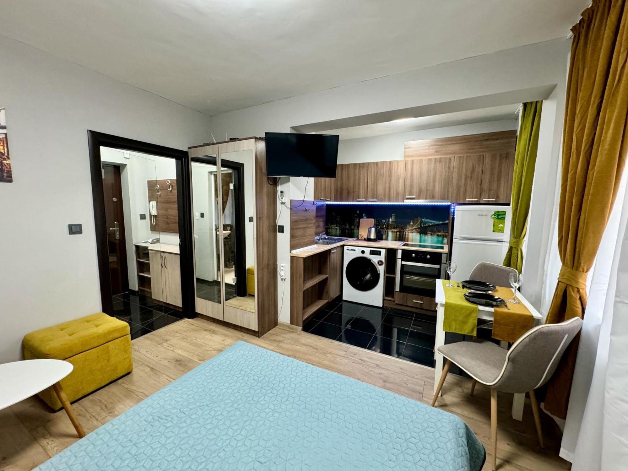 Central Studio Apartment - Varna City Exterior photo